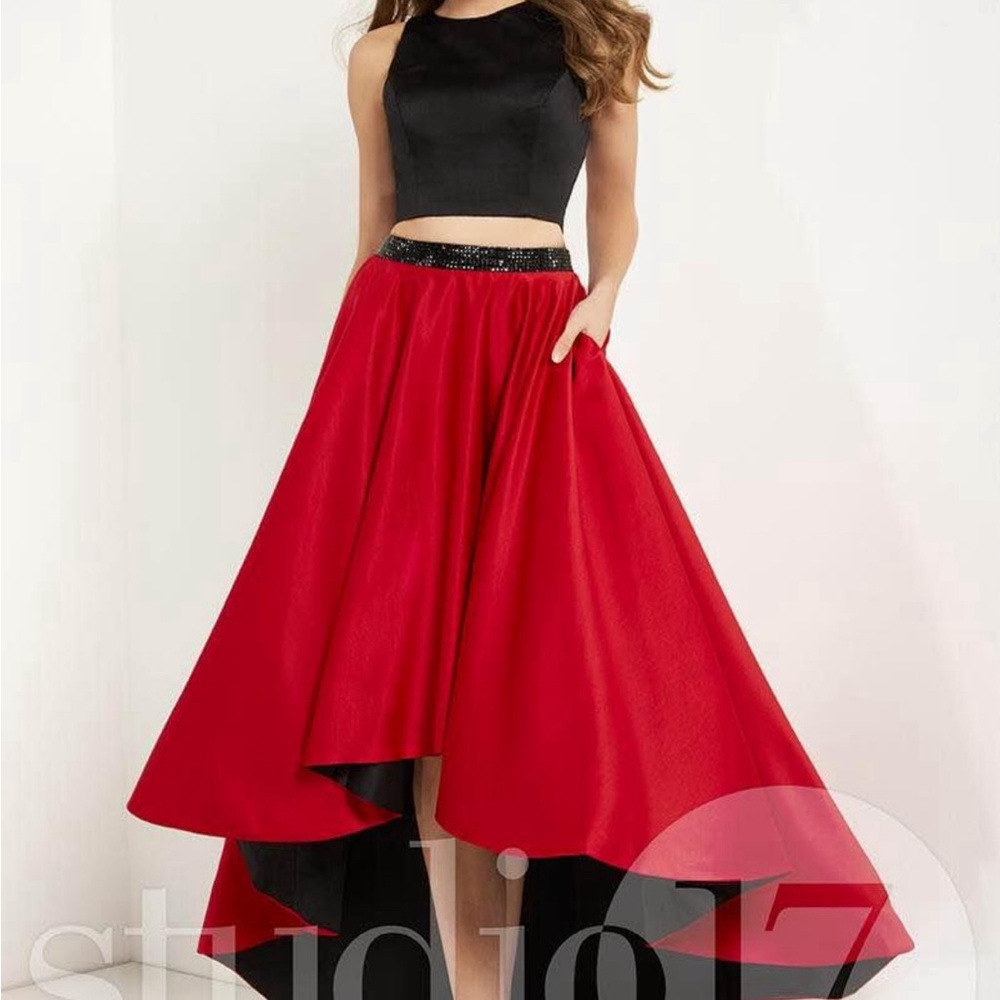 Studio 17 Red High-Low Skirt